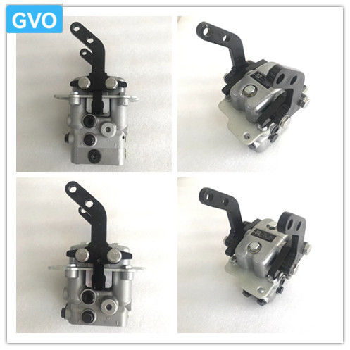 702-16-04250 7021604250 Piezas de excavadoras Pedal de las válvulas de pie para PC120-6 PC200-6 PC210 PC240-8 PC360-6 PC360-7